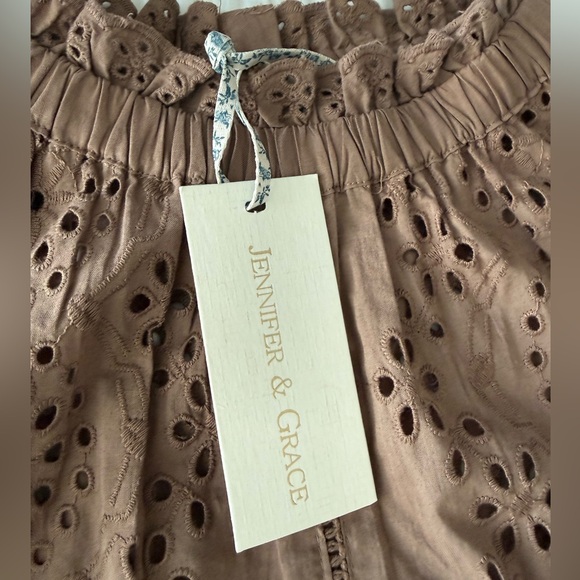 NWT 100% Cotton Brown Eyelet Lace Top - Picture 6 of 8